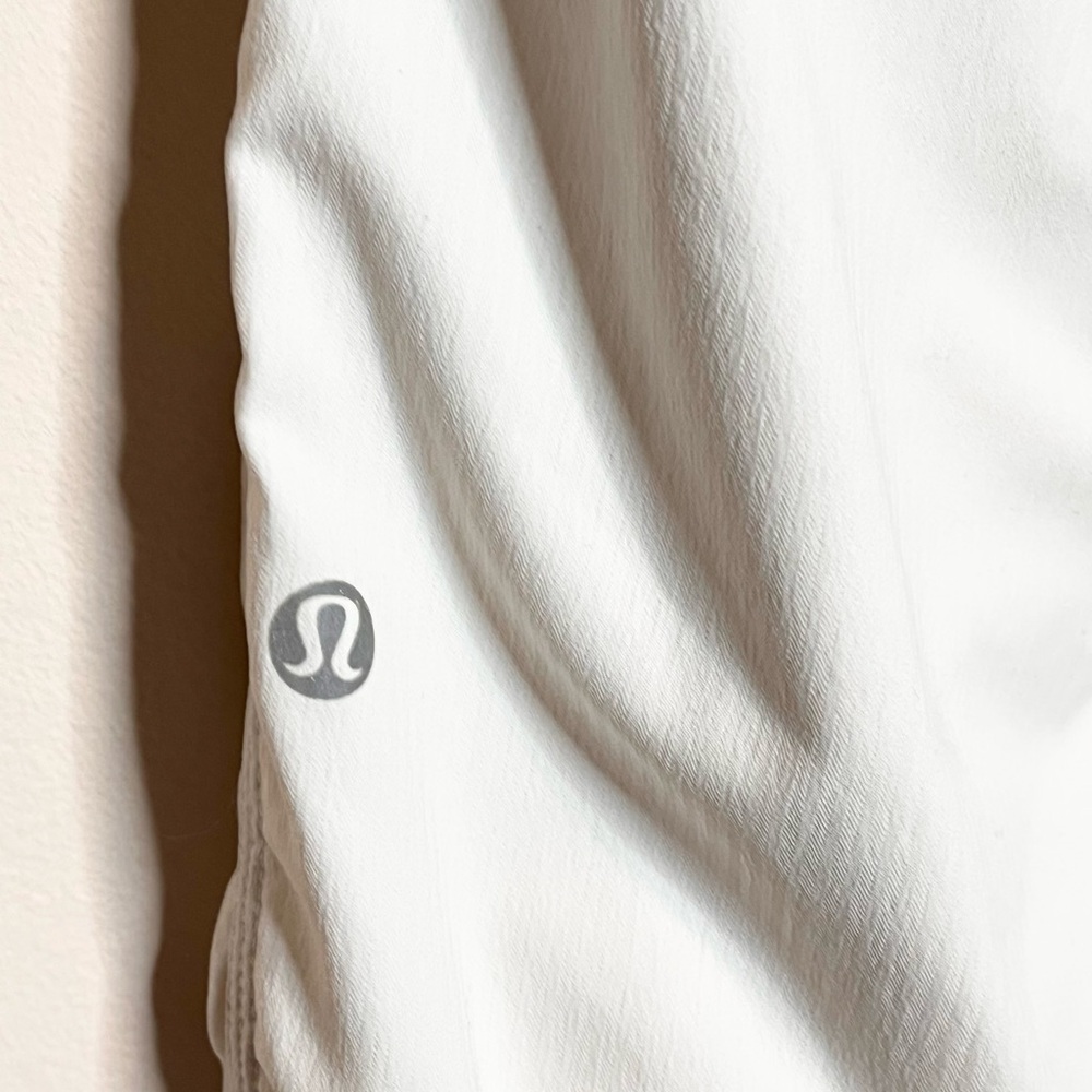 LULULEMON white dance studio crop capris size 10 summer activewear - Picture 4 of 5